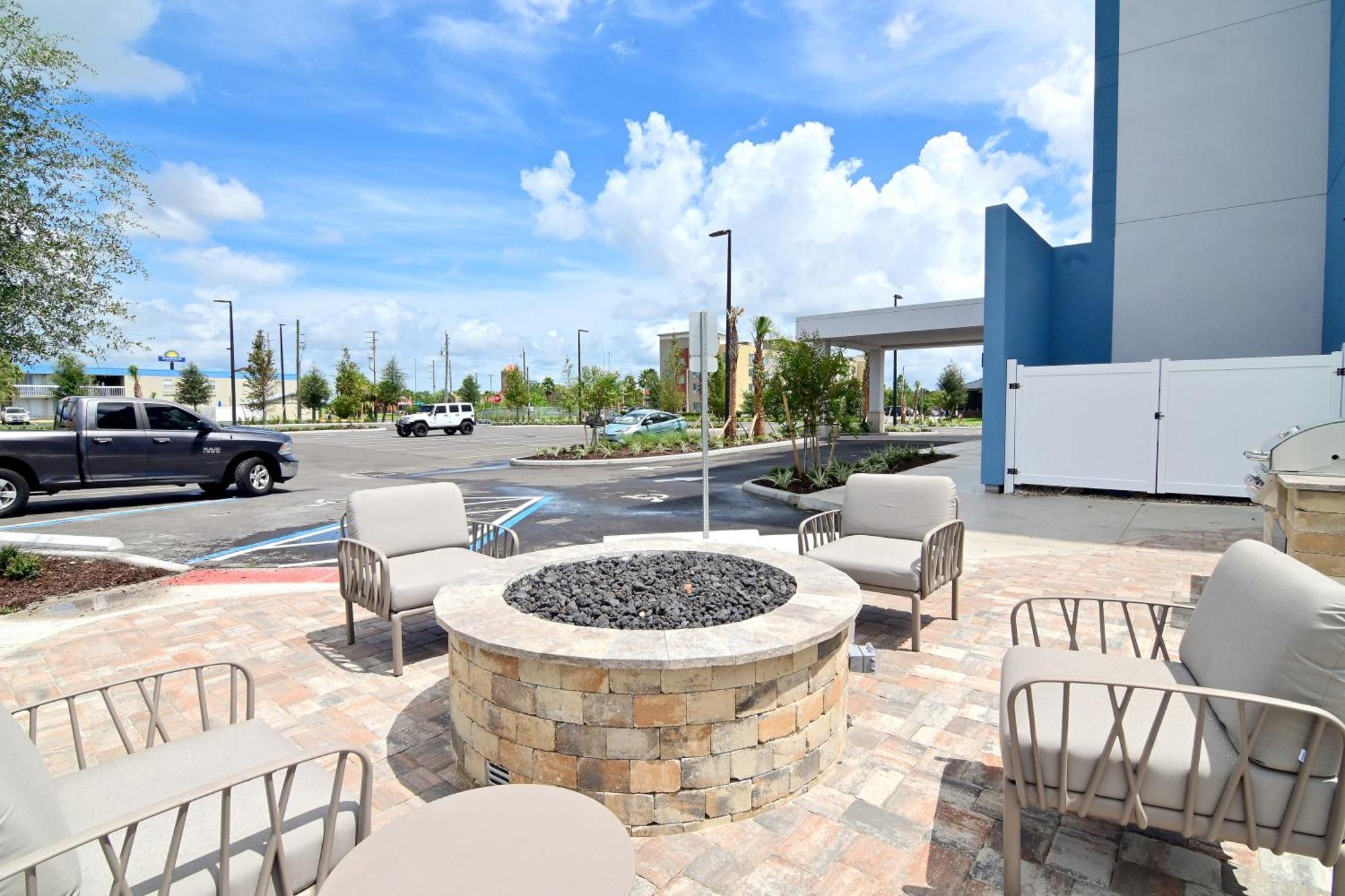 Comfort Suites Gainesville Near University Exterior foto